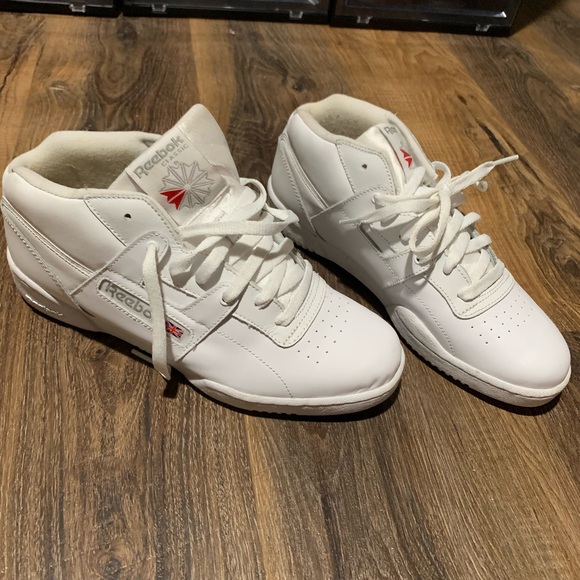 Reeboks - Picture 2 of 3